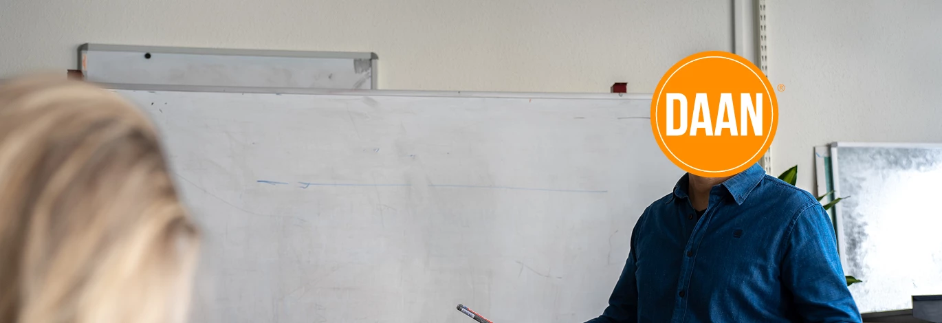 1768317584-Naamloos-12.webp | Fulltime of parttime voor de klas?  Wat past het beste bij jou?