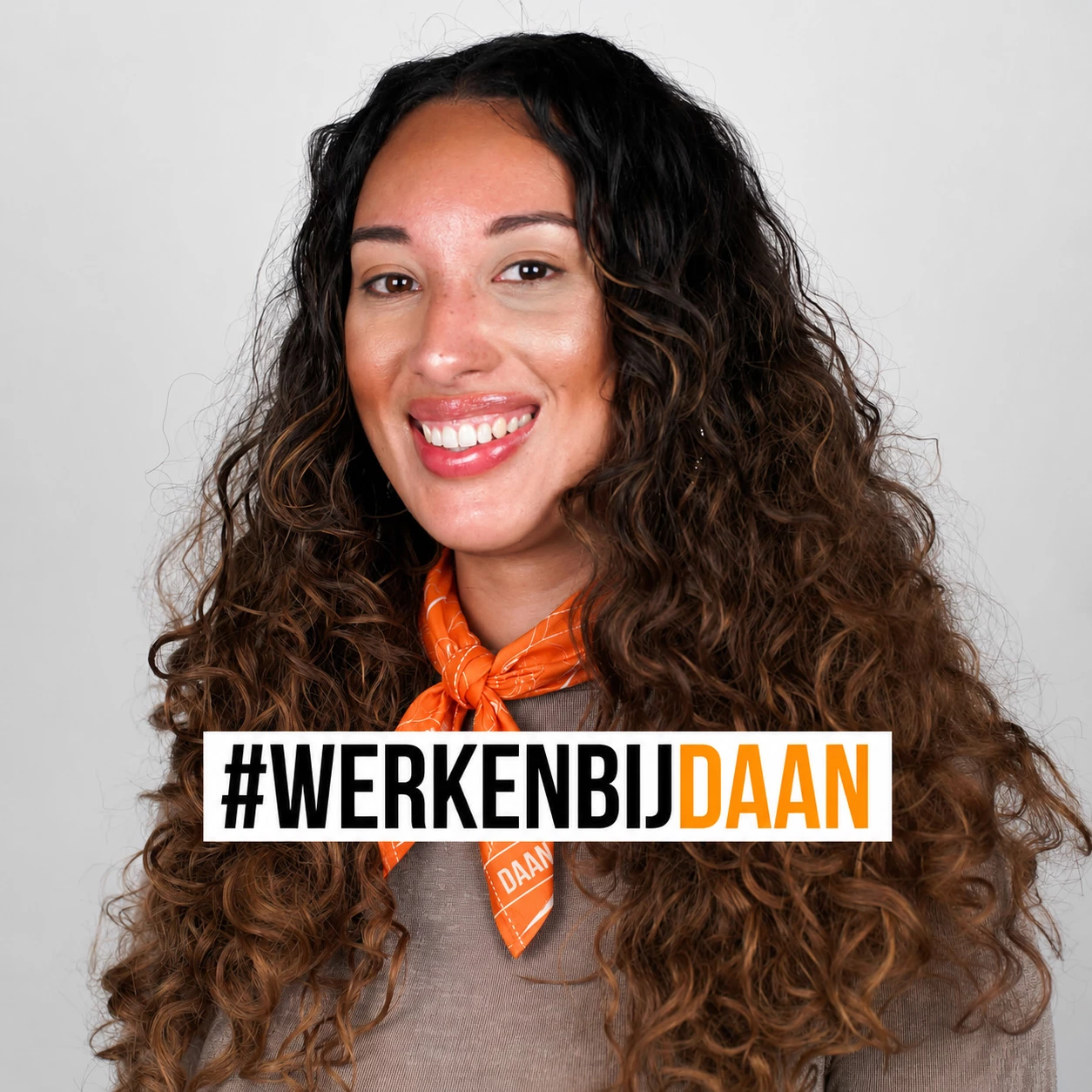 1780056283-Elisa.webp | Vacature Service specialist